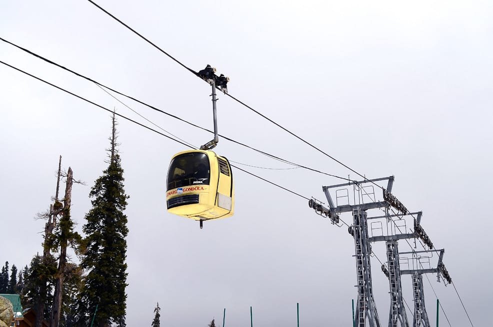 gondola ride in gulmarg, kashmir