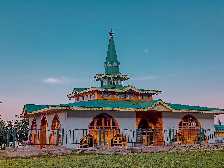 shrine of baba reshi