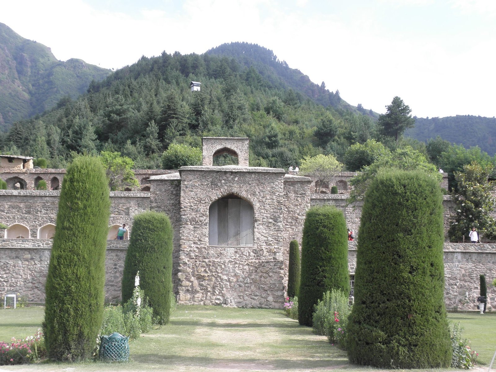 Stone structure of Pari Mahal with manicured gardens in kashmir