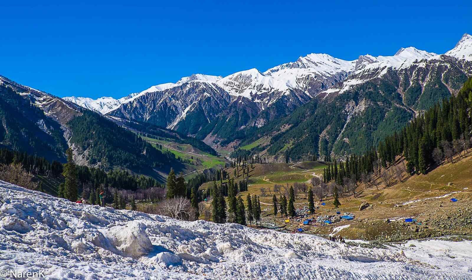 thajiwas glacier in sonmarg valley in Kashmir